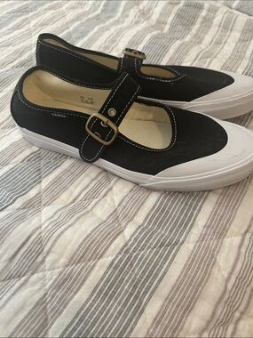 Women’s VANS Black Mary Jane Canvas Shoes with Buckle